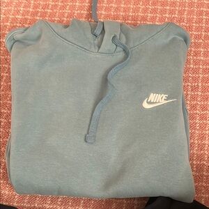 Nike Men's Blue Sweater